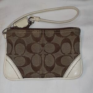 Coach C Wristlet White Patent‎ Leather Older